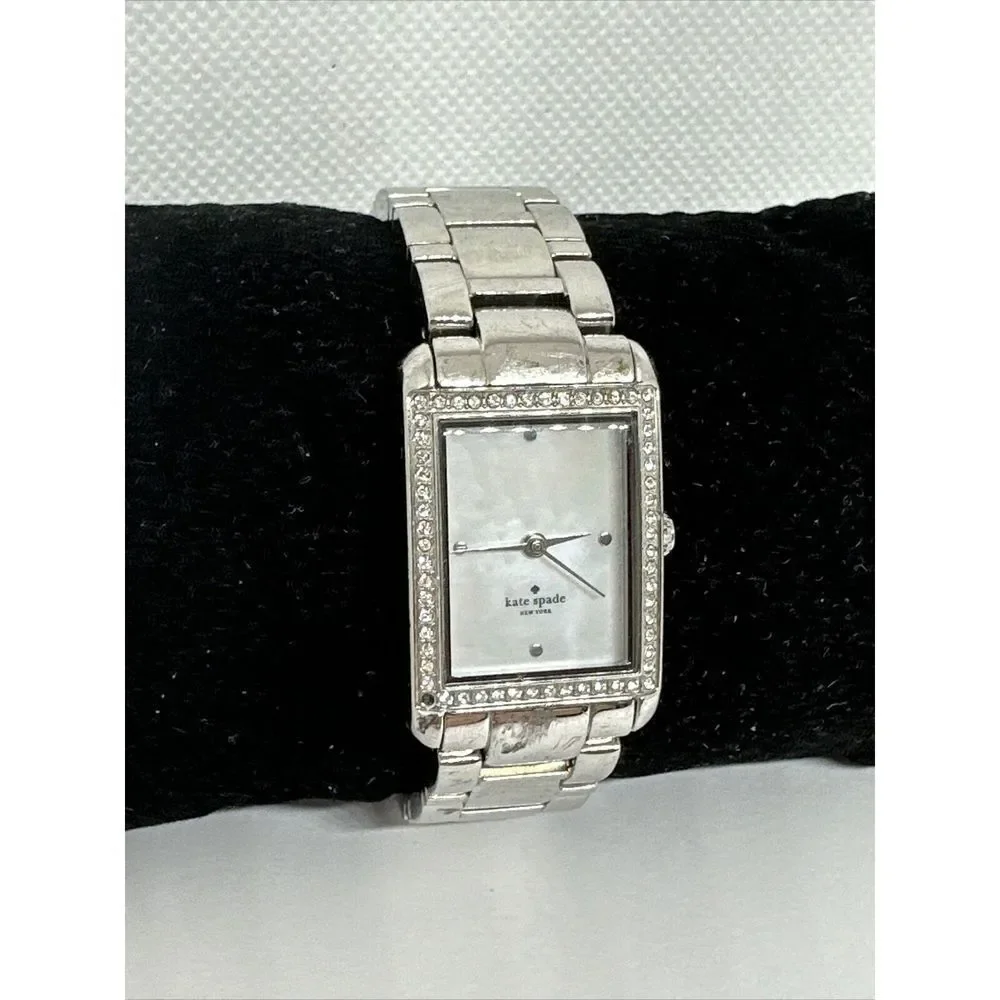 Kate Spade New York Women's Silver Stainless Steel Analog Dial Quartz Watch NUL9